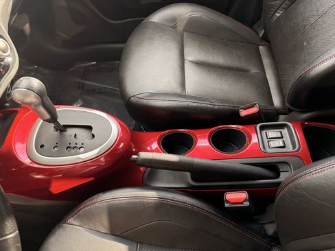 Used 2012 Nissan Juke SL image 13