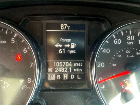 Used 2012 Nissan Rogue SV w/ Premium Pkg image 17