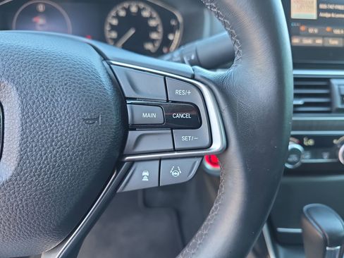 Used 2018 Honda Accord EX-L image 30