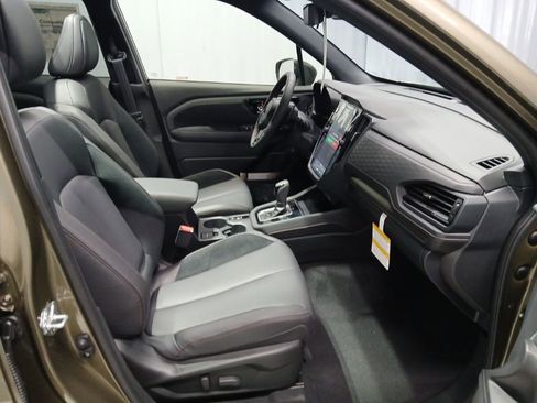New 2025 Subaru Forester Touring AWD/4WD image 5