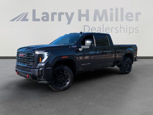Used 2025 GMC Sierra 2500 AT4 w/ Technology Package image 1