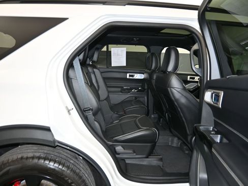 Used 2024 Ford Explorer ST w/ Equipment Group 401A AWD/4WD image 26