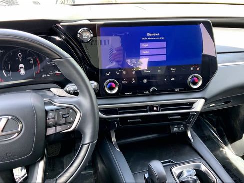 Used 2025 Lexus RX 350 Premium w/ Accessory Package AWD/4WD image 7