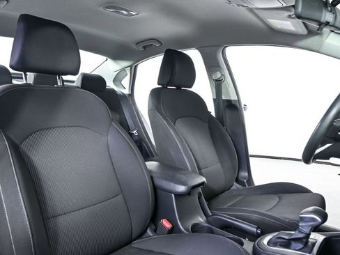 Used 2019 Kia Forte LXS image 19