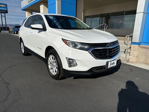 Used 2018 Chevrolet Equinox LT FWD image 1