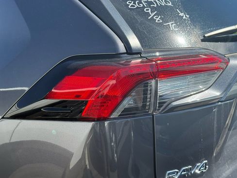 Used 2025 Toyota RAV4 XLE FWD image 7