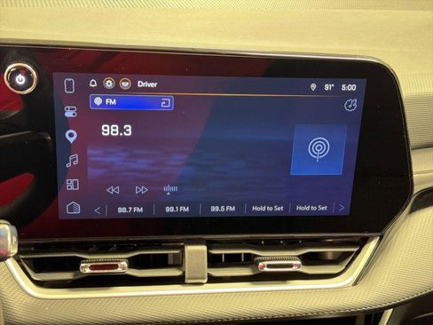 Used 2025 Chevrolet Equinox LT FWD image 22