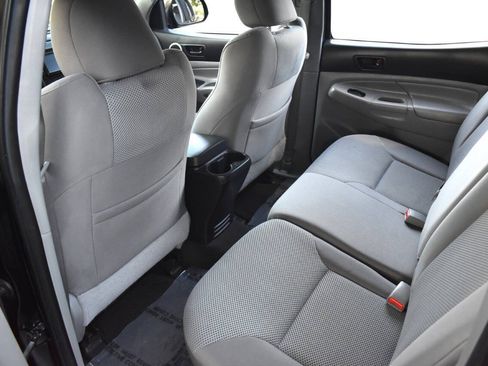 Used 2015 Toyota Tacoma 4x4 Double Cab w/ TRD Off-Road Package image 59