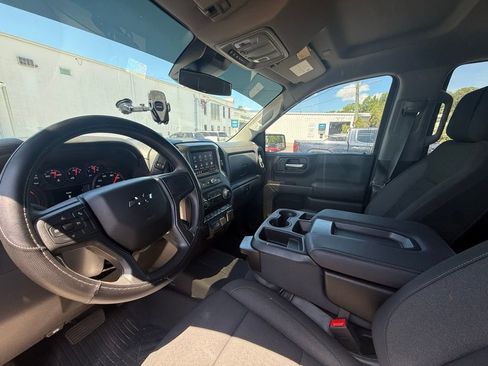 Used 2025 Chevrolet Silverado 1500 Custom Trail Boss image 9