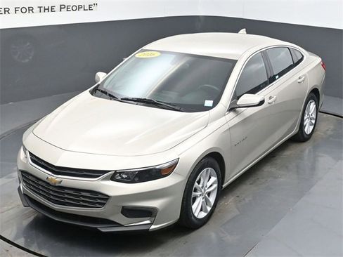 Used 2016 Chevrolet Malibu LT image 42
