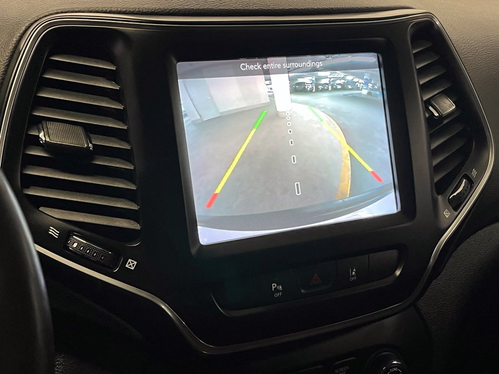 Used 2022 Jeep Cherokee Latitude Lux FWD image 26