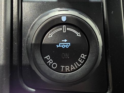 Used 2021 Ford F150 Lariat image 38