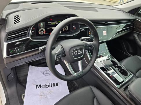 Used 2023 Audi Q8 Prestige AWD/4WD image 21