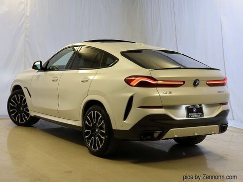 Certified 2024 BMW X6 xDrive40i w/ Premium Package image 9