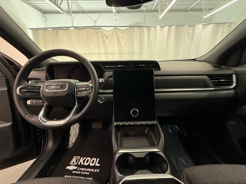 Used 2026 GMC Terrain Elevation image 17