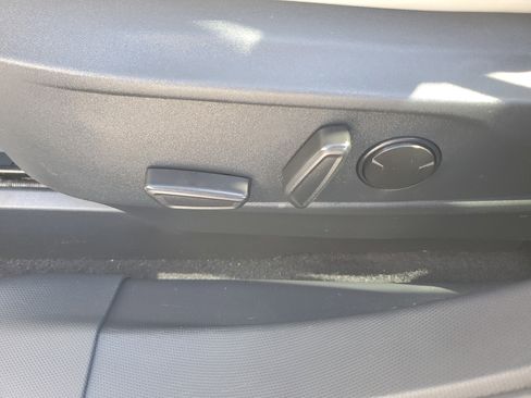 Used 2022 Ford Mustang Mach-E Premium image 27