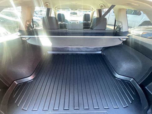 Used 2011 Subaru Outback 2.5i Premium w/ All-Weather Pkg image 10