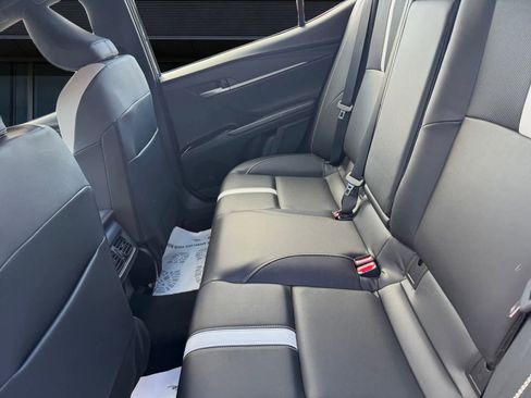 Used 2025 Toyota Camry SE image 14