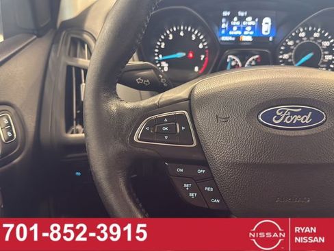 Used 2017 Ford Focus SE w/ Cold Weather Package image 27