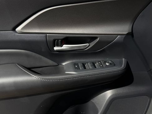 New 2026 Toyota Grand Highlander AWD image 22