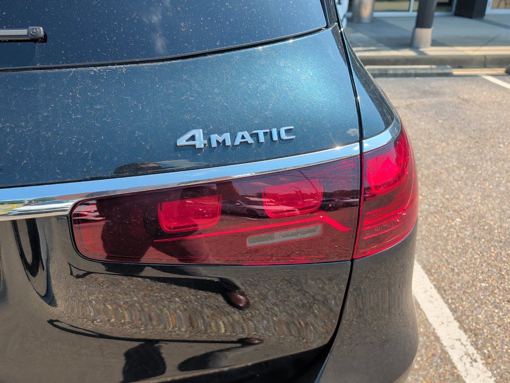 Used 2025 Mercedes-Benz GLS 450 4MATIC image 7