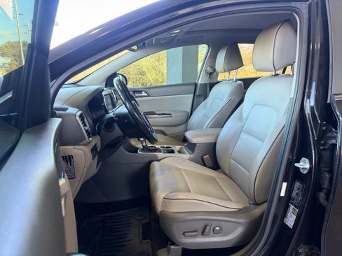 Used 2017 Kia Sportage EX w/ EX Premium Package image 8