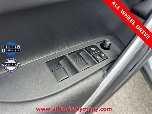 Used 2024 Toyota Corolla Cross XLE AWD/4WD image 17
