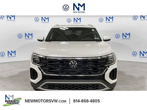 New 2026 Volkswagen Atlas Cross Sport SE image 8