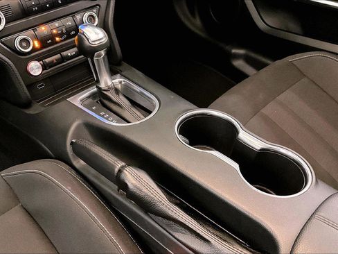 Used 2019 Ford Mustang EcoBoost image 16
