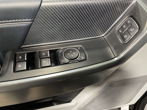 Used 2022 Ford F150 Limited image 12