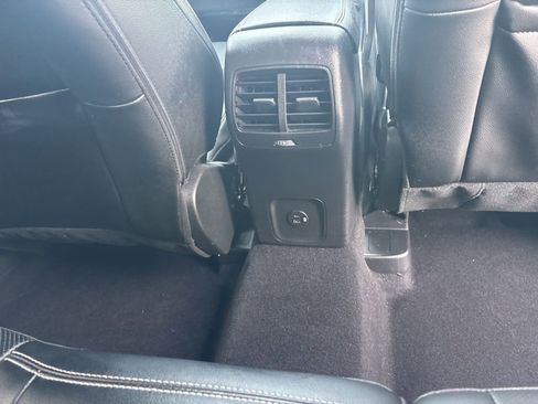 Used 2022 Ford Escape SEL image 21