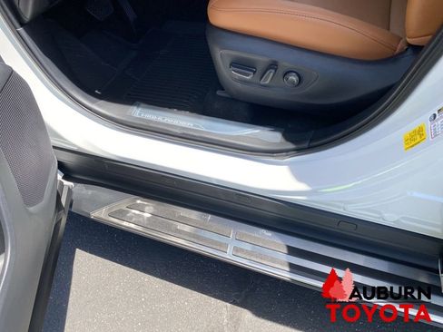 New 2026 Toyota Highlander Platinum AWD/4WD image 36