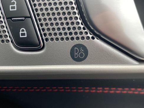 Used 2023 Ford Explorer ST-Line w/ Class IV Trailer Tow Package image 19