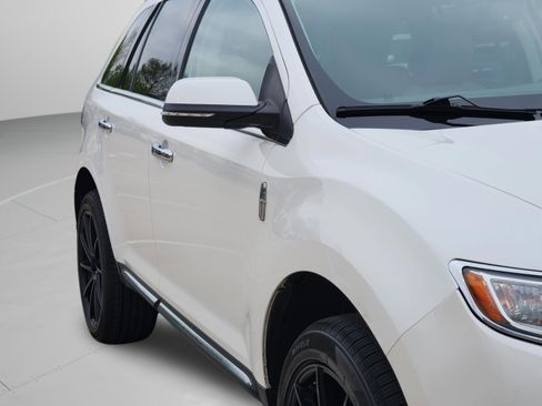 Used 2013 Lincoln MKX AWD image 35