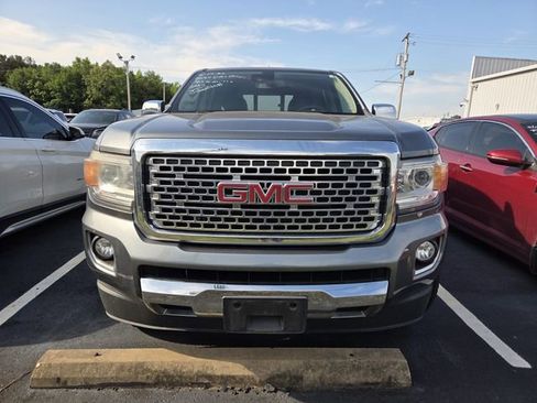 Used 2020 GMC Canyon Denali RWD image 2