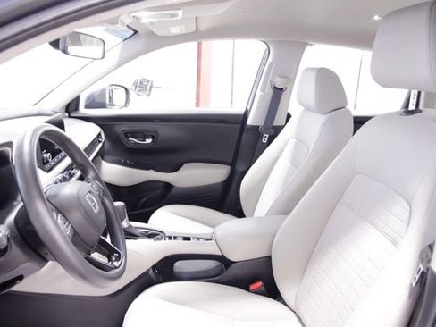 Certified 2024 Honda HR-V LX image 15