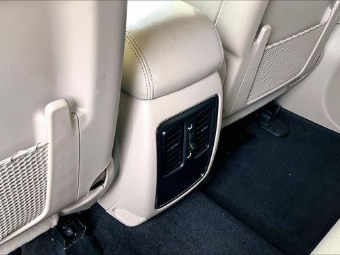 Used 2022 Jeep Grand Cherokee Laredo E image 34