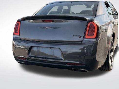 Used 2023 Chrysler 300 S image 7