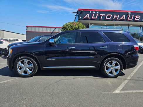 Used 2011 Dodge Durango Citadel w/ Trailer Tow Group IV RWD image 2