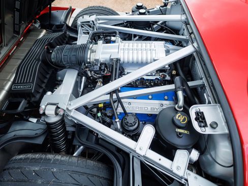 Used 2005 Ford GT RWD image 64