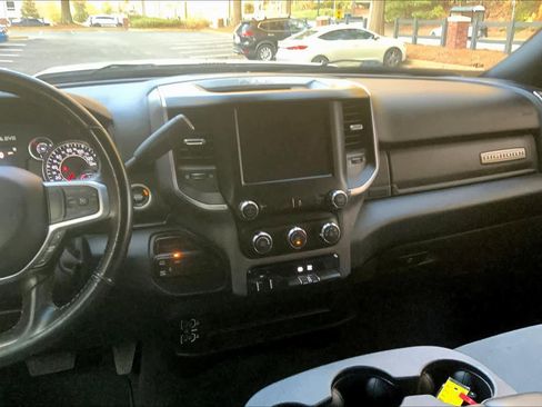 Used 2024 RAM 3500 Big Horn image 6