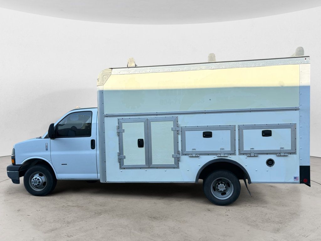 Used 2022 Chevrolet Express 3500 w/ Power Convenience Package RWD image 6