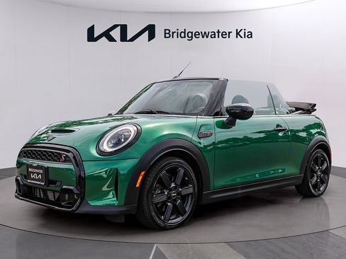 Used 2024 MINI Cooper S FWD image 5