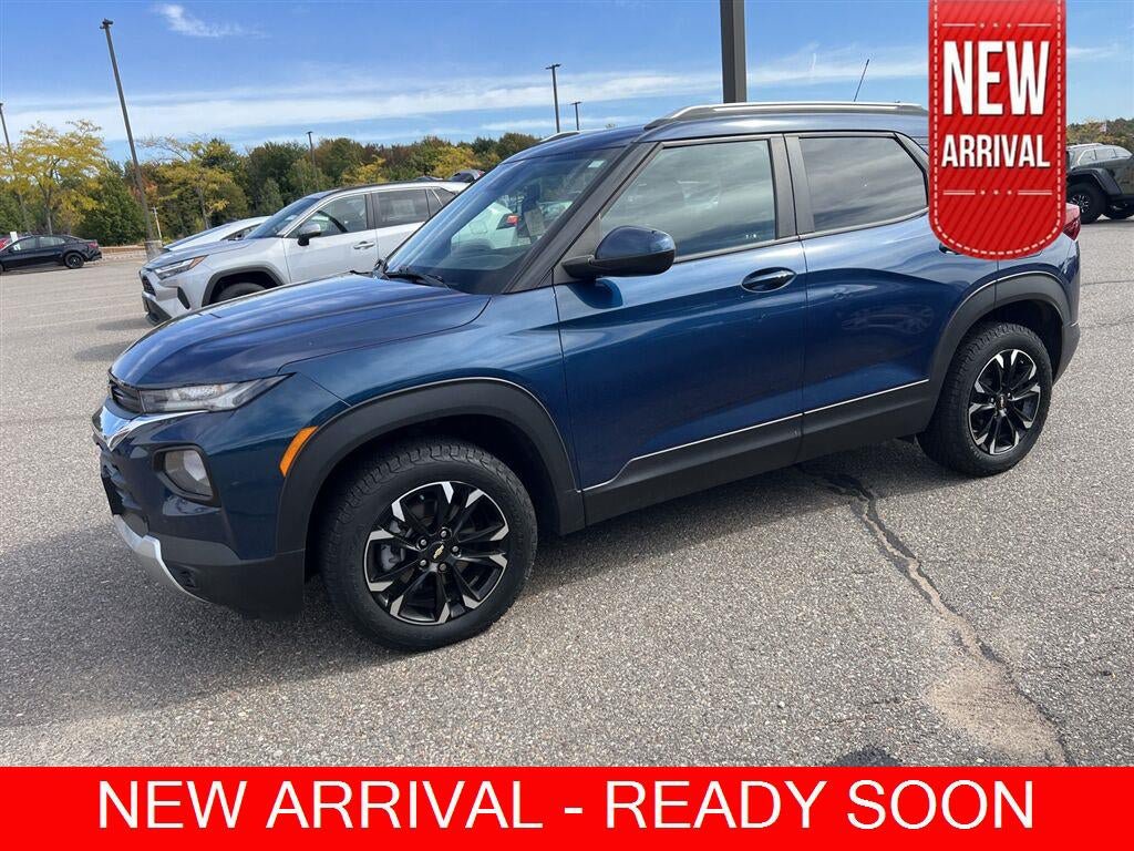 Used 2021 Chevrolet TrailBlazer LT w/ Driver Confidence Package AWD/4WD image 1