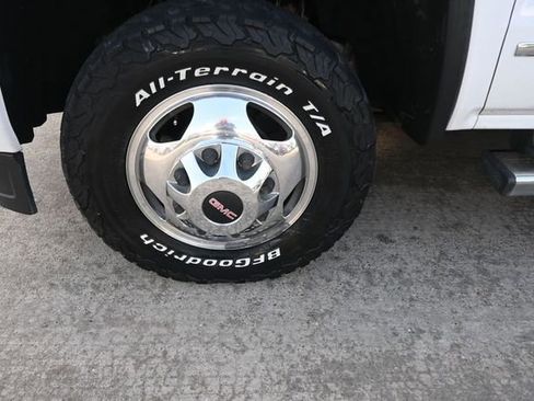 Used 2015 GMC Sierra 3500 Denali w/ Duramax Plus Package AWD/4WD image 31