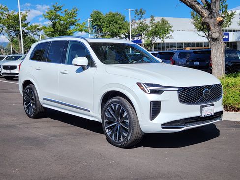 New 2026 Volvo XC90 B6 Ultra w/ Protection Package image 16