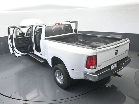 Used 2018 RAM 3500 Tradesman w/ Chrome Appearance Group image 60