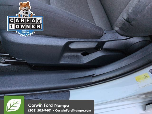 Used 2025 Toyota Camry LE FWD image 12