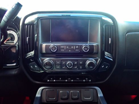 Used 2018 Chevrolet Silverado 1500 LT w/ All Star Edition image 16