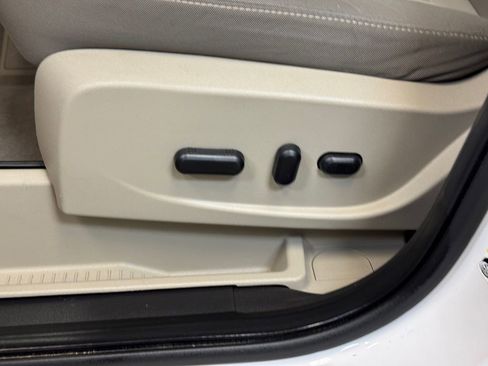 Used 2014 Ford Escape SE w/ Equipment Group 201A image 11